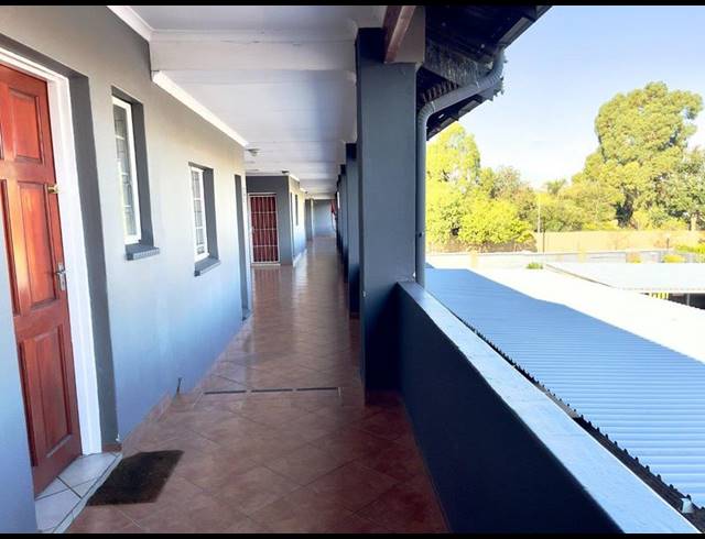 2 BEDROOM APARTMENT FOR SALE IN RAVENSWOOD